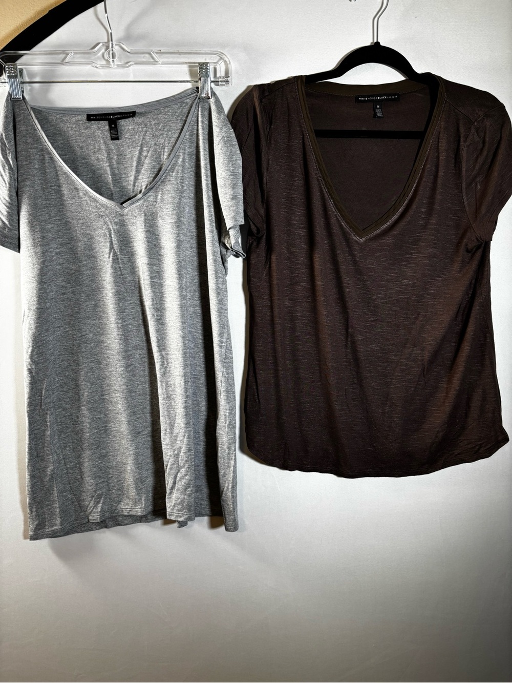 White House Black Market V-Neck Short Sleeve Tees in Gray and Brown Size M